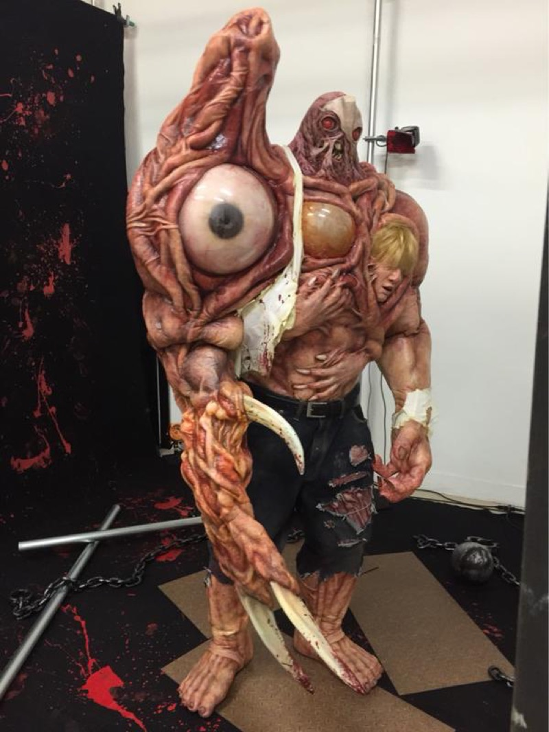 Illustration for article titled When Resident Evil Cosplay Gets Realistic and Disgusting